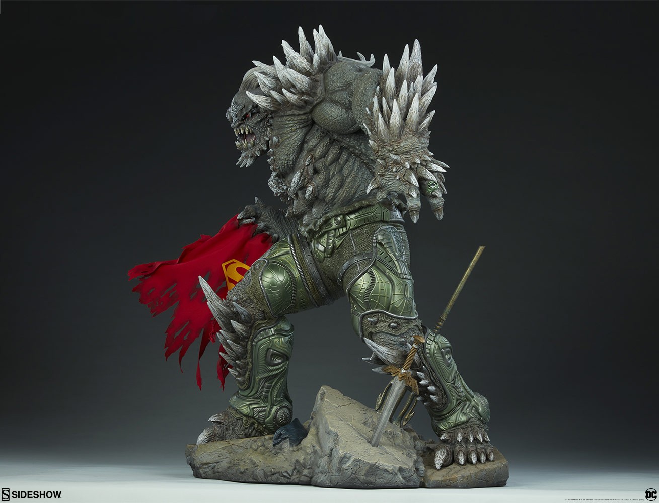 DC Comics Doomsday Maquette  Collector Edition View 7