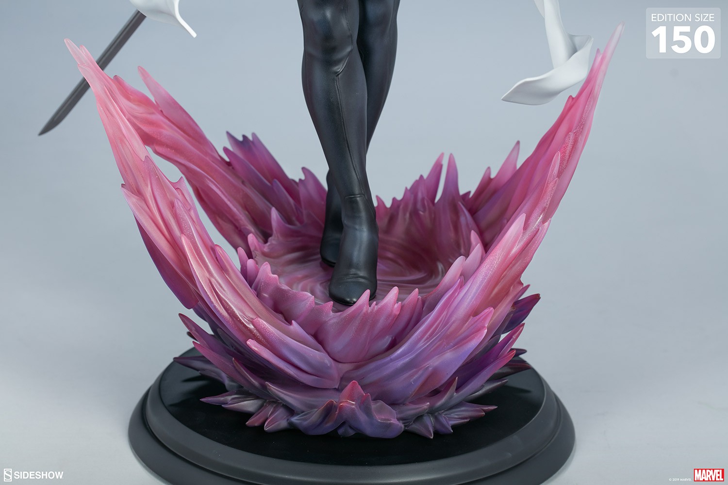 Marvel Psylocke: X-Force Variant Premium Format™ Figure  View 17