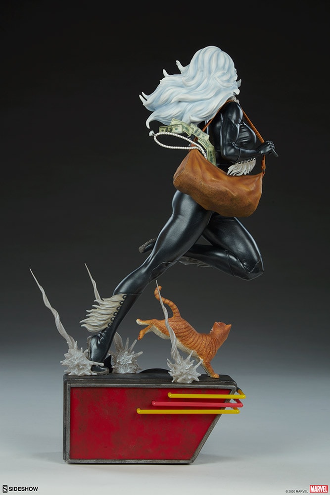 Sideshow black cat 2025