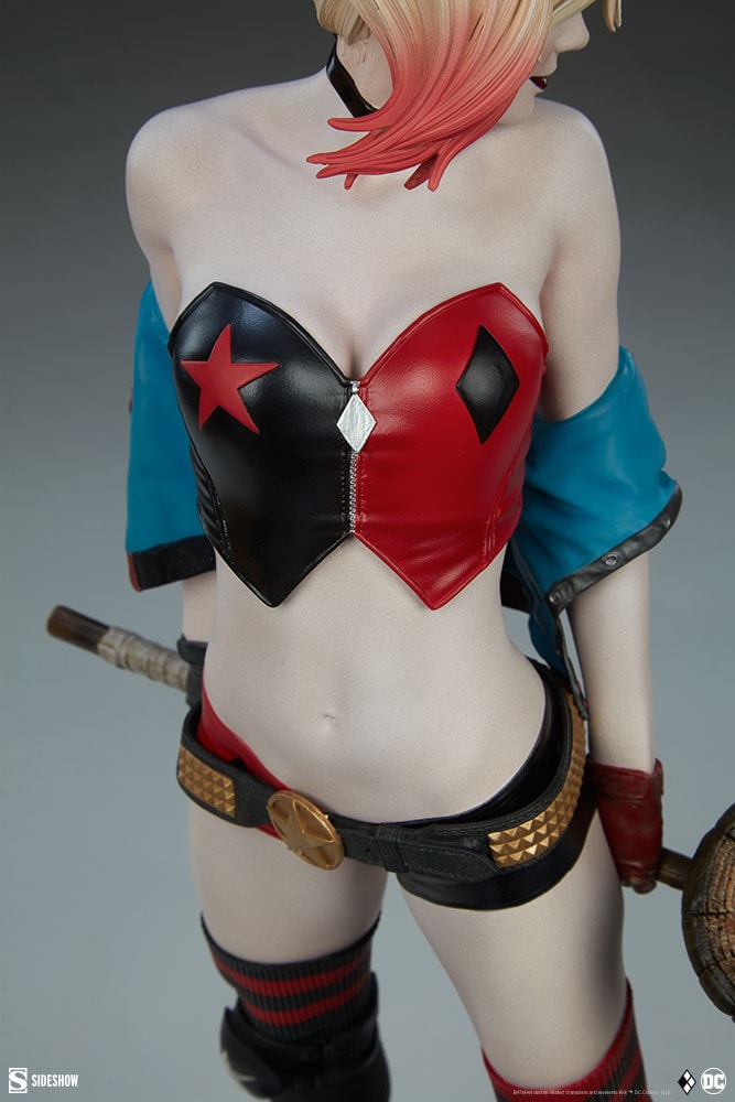 Harley Quinn: Hell on Wheels Collector Edition View 12