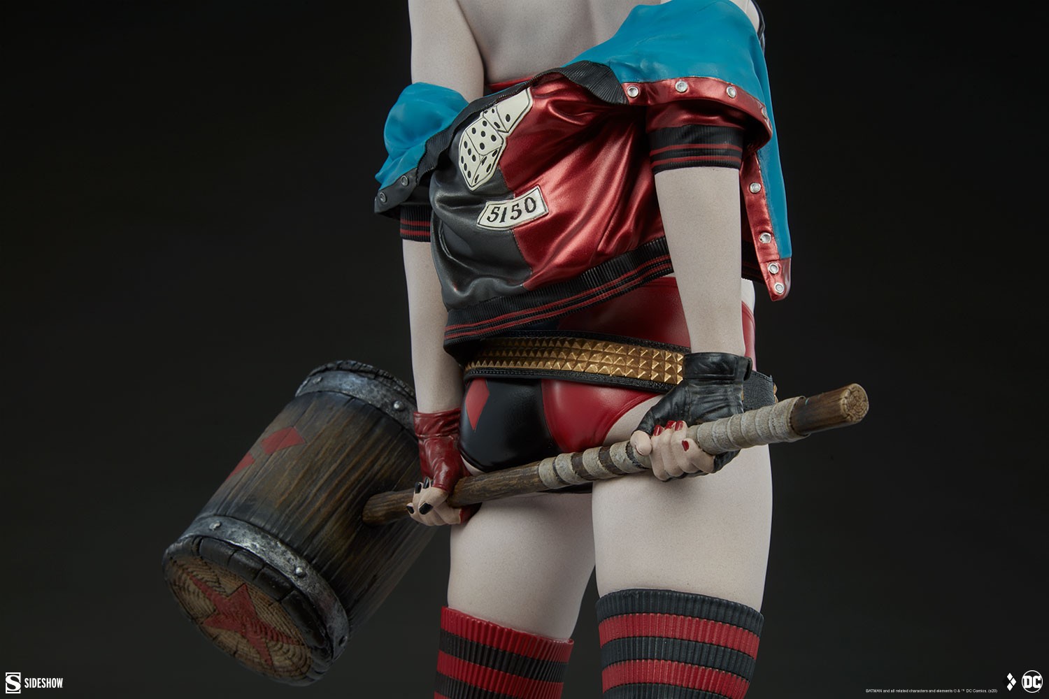 Harley Quinn: Hell on Wheels Exclusive Edition View 20