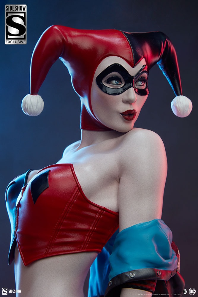 Harley Quinn: Hell on Wheels Exclusive Edition View 4