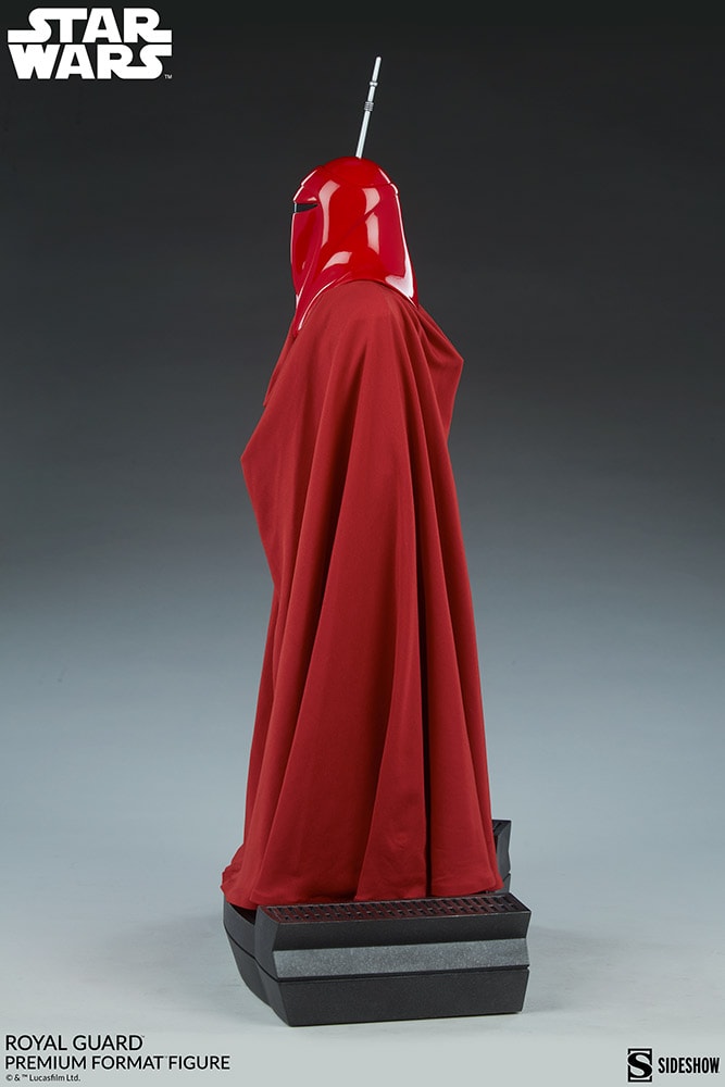 Star Wars Royal Guard Premium Format™ Figure  View 6