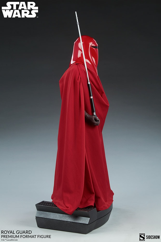 Star Wars Royal Guard Premium Format™ Figure  View 10