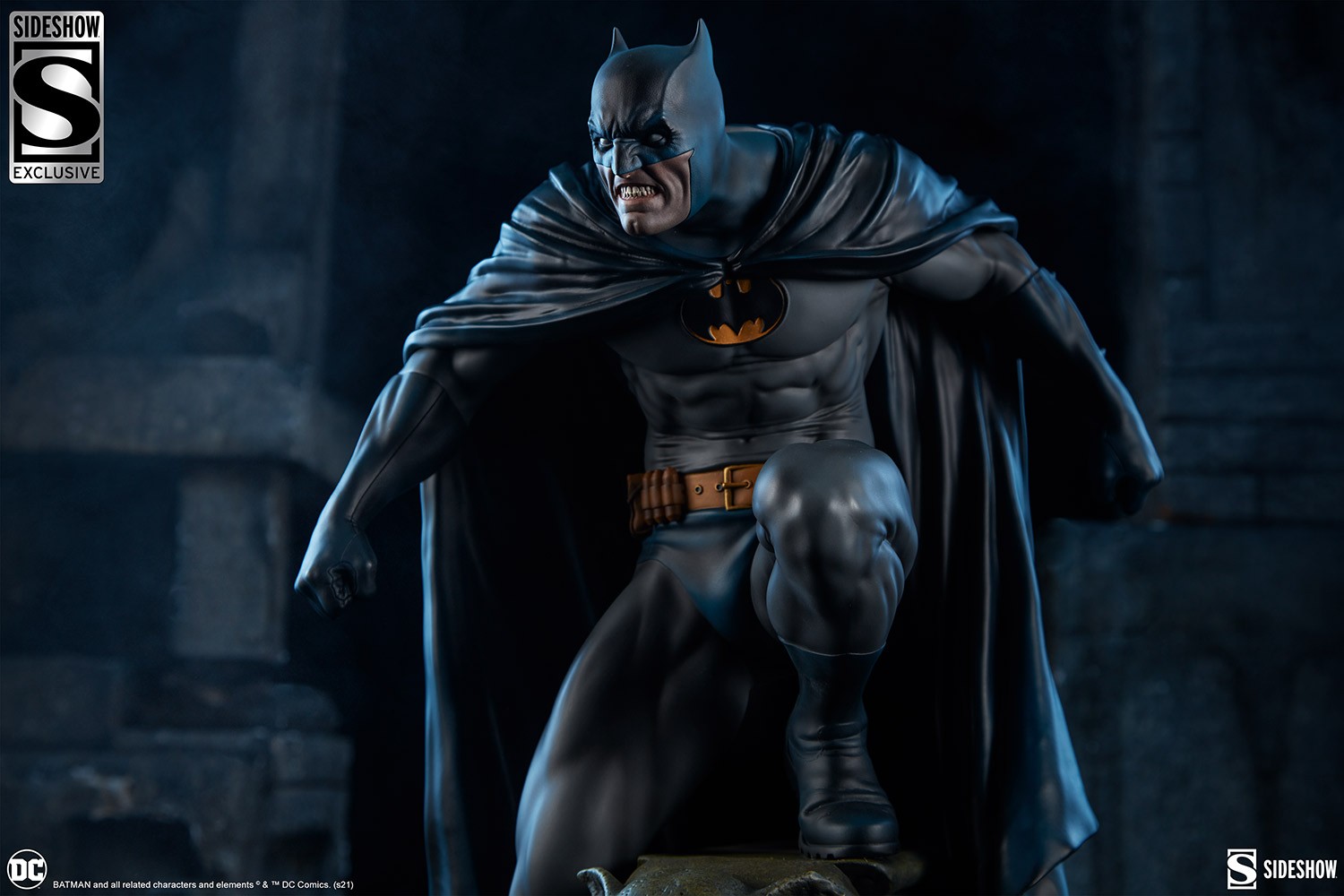 Batman Exclusive Edition View 4