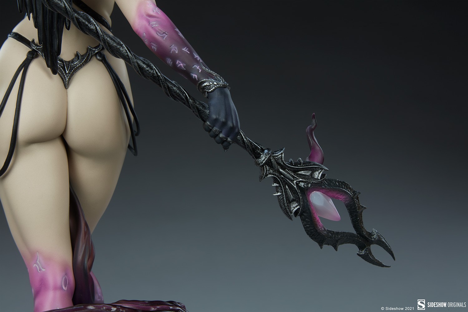 Dark Sorceress: Guardian of the Void Collector Edition View 2