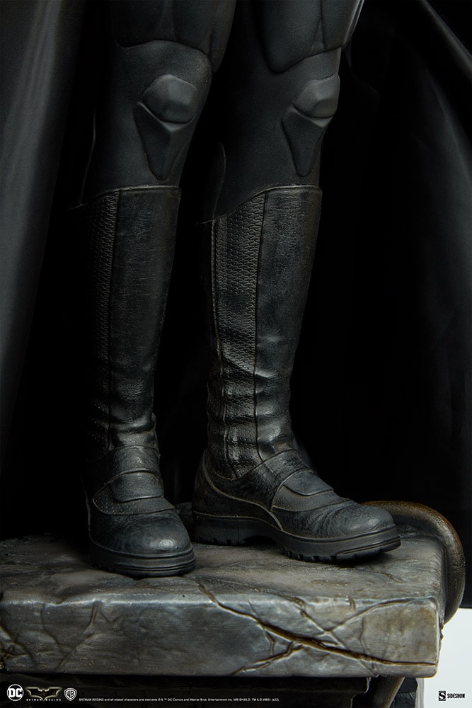 Batman Premium Format(TM) Figure | Sideshow Collectibles