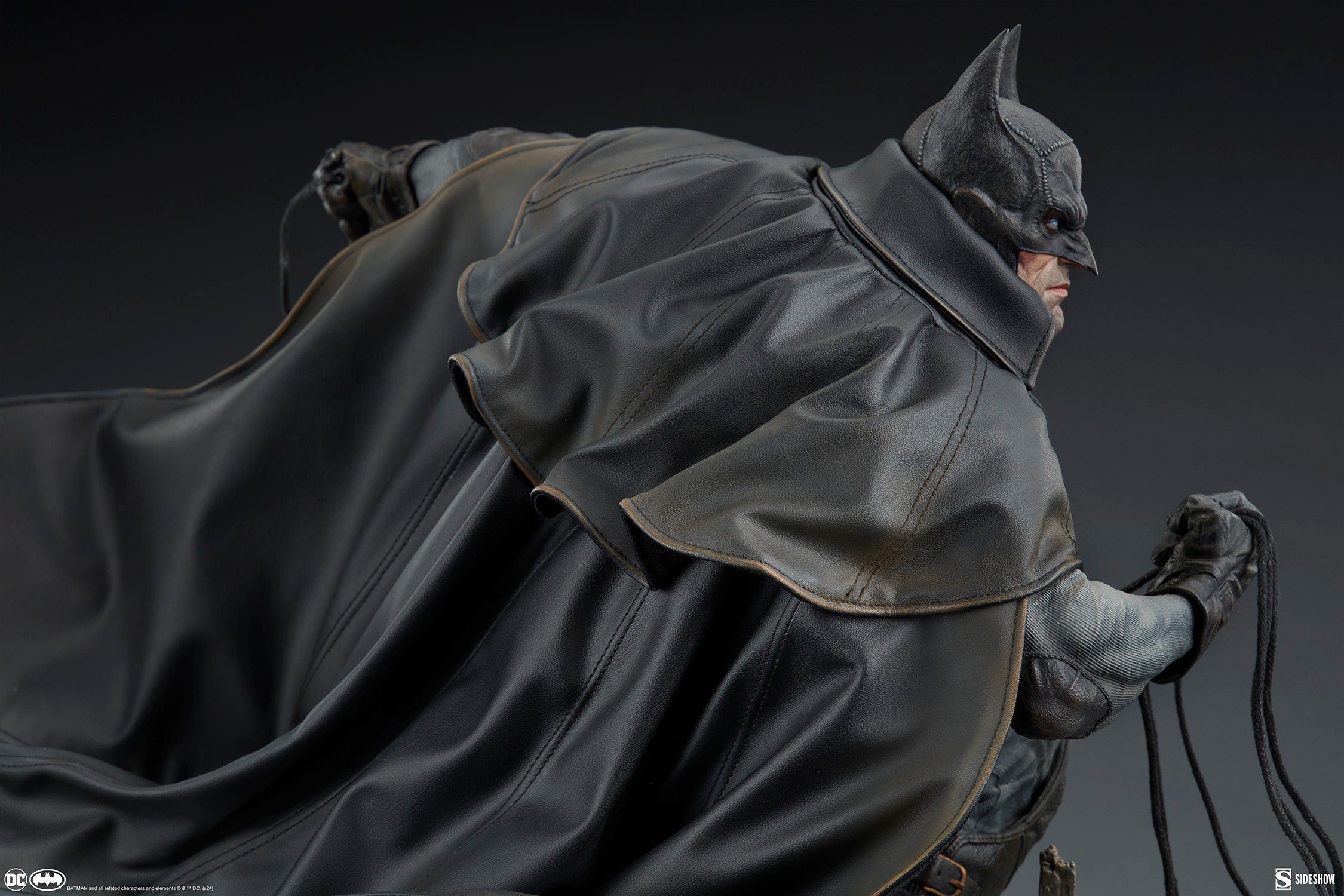 Batman: Gotham by Gaslight (Prototype Shown) View 17