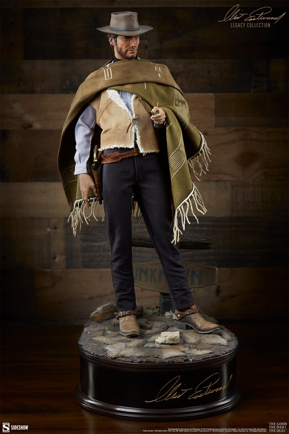 Clint Eastwood The Man With No Name Premium Format™ Figure  (Prototype Shown) View 10
