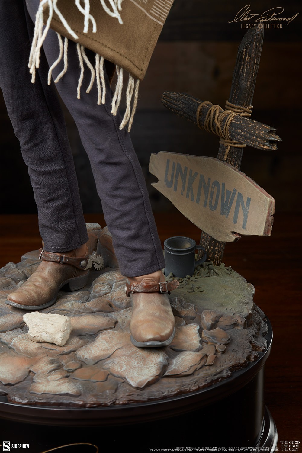 Clint Eastwood The Man With No Name Premium Format™ Figure  (Prototype Shown) View 13