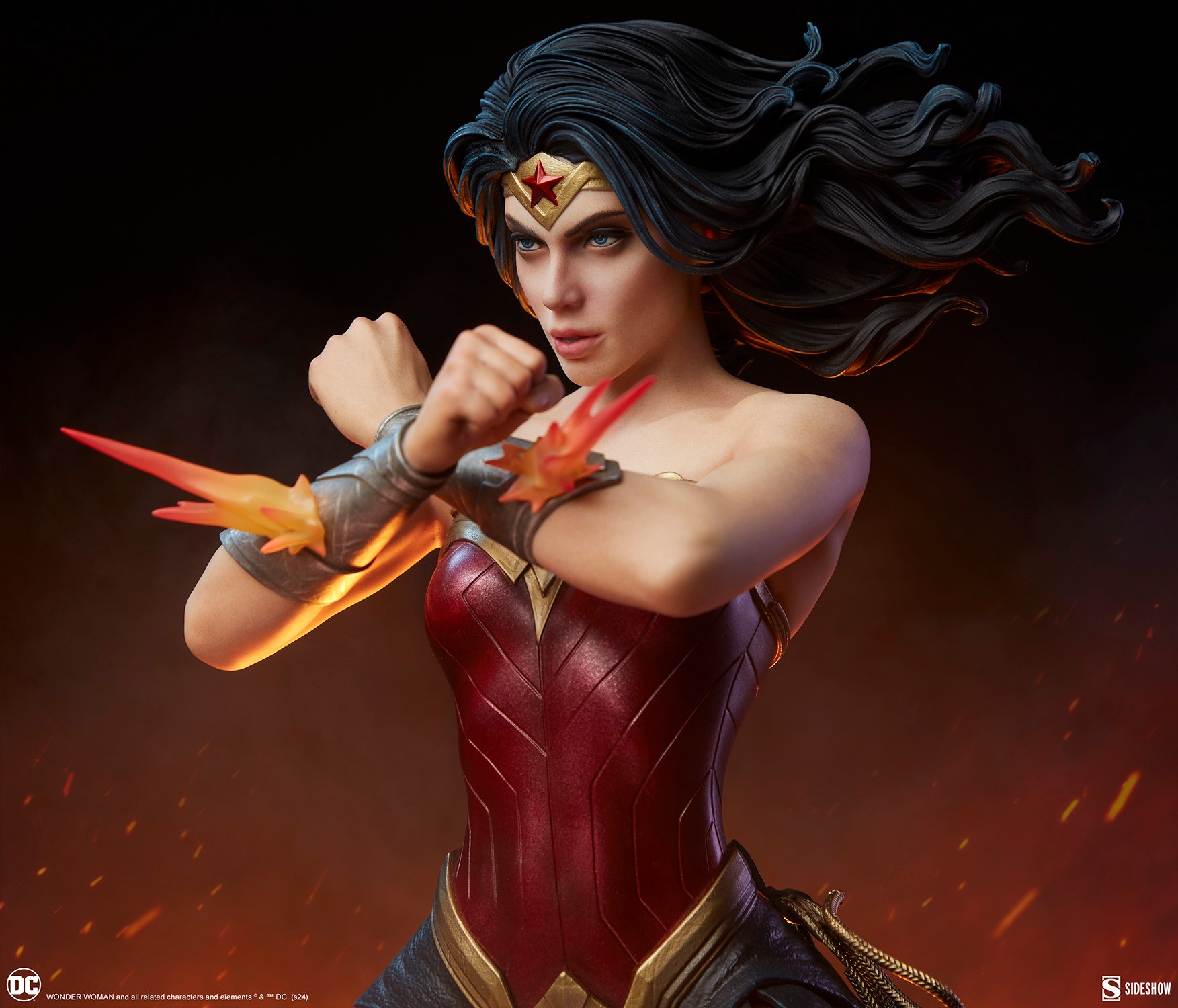 DC Comics Wonder Woman: Saving the Day Premium Format™ Figure  (Prototype Shown) View 4