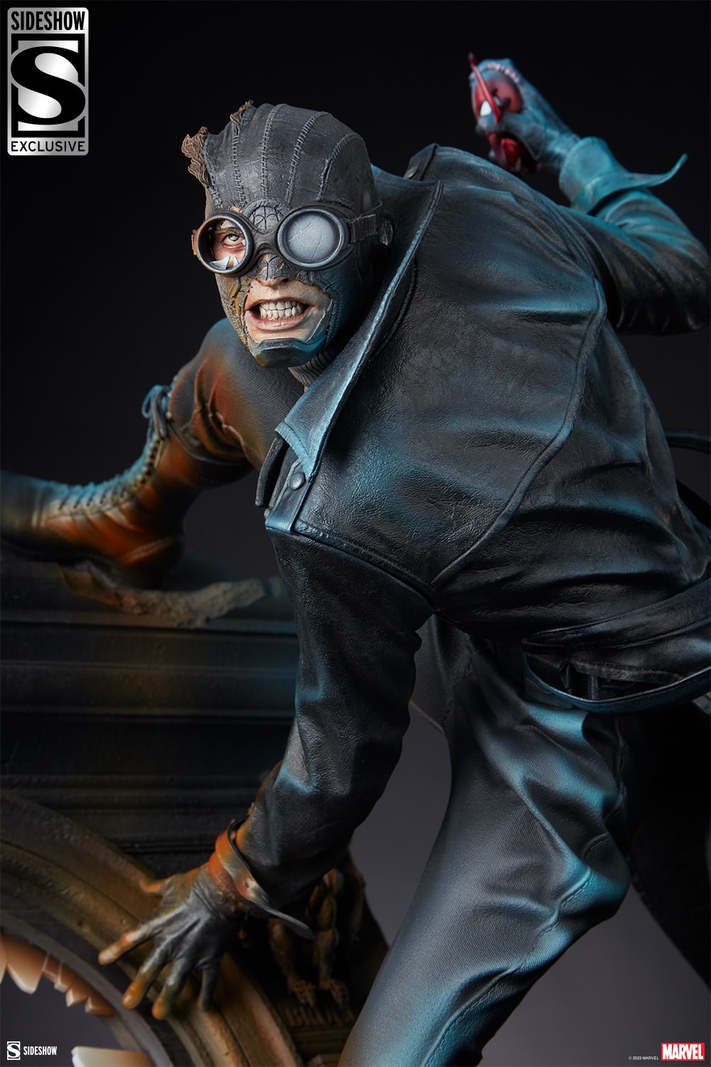 Exclusive Spider-Man: Noir Premium Format Figure by Sideshow Collectibles |  Sideshow Collectibles