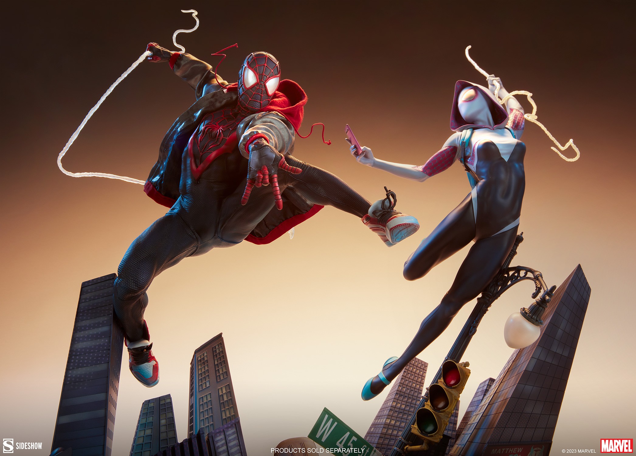 Marvel Miles Morales Premium Format™ Figure  Collector Edition View 5