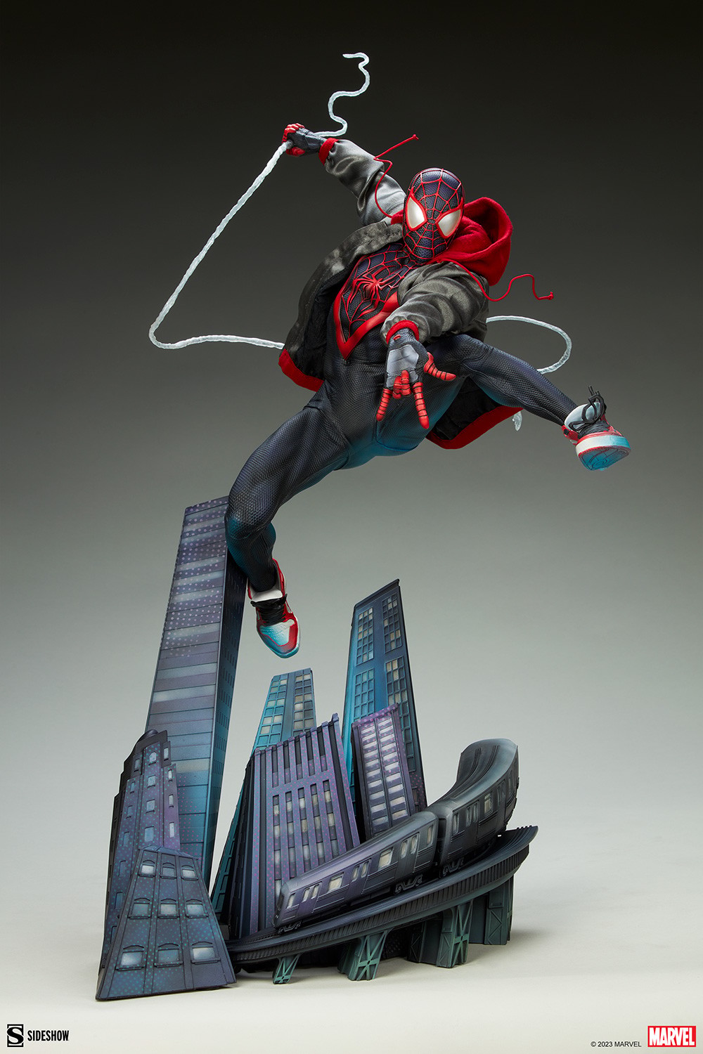 Marvel Miles Morales Premium Format™ Figure  Collector Edition View 11