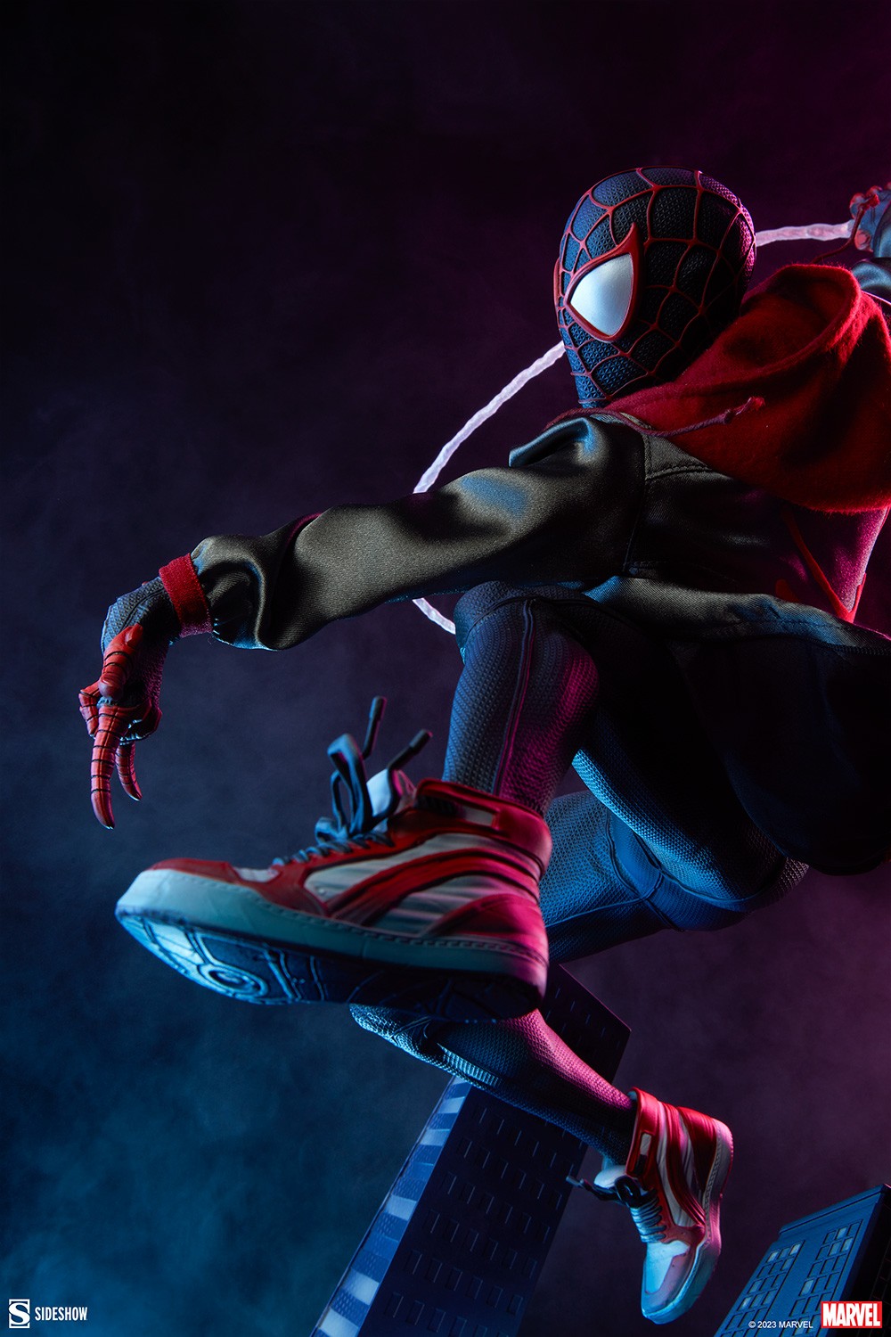 Marvel Miles Morales Premium Format™ Figure  Collector Edition View 18