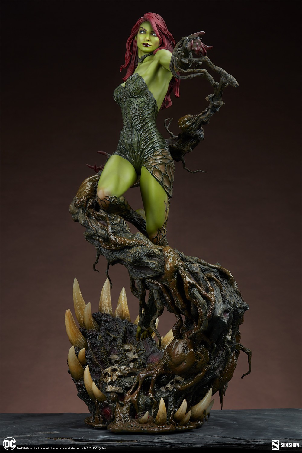 DC Comics Poison Ivy: Deadly Nature (Green Variant) Premium Format™ Figure  Exclusive Edition (Prototype Shown) View 9