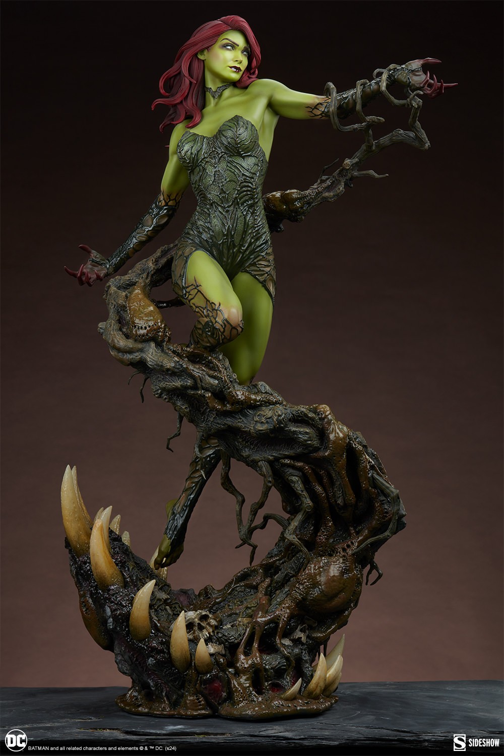DC Comics Poison Ivy Premium Format(TM) Figure by Sideshow C
