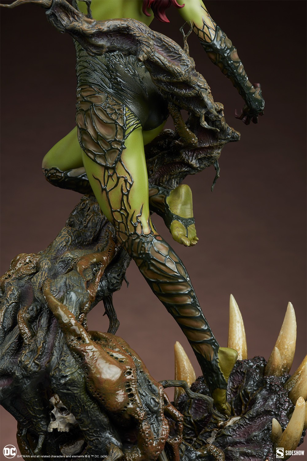 Poison Ivy: Deadly Nature Premium Format Figure by Sideshow