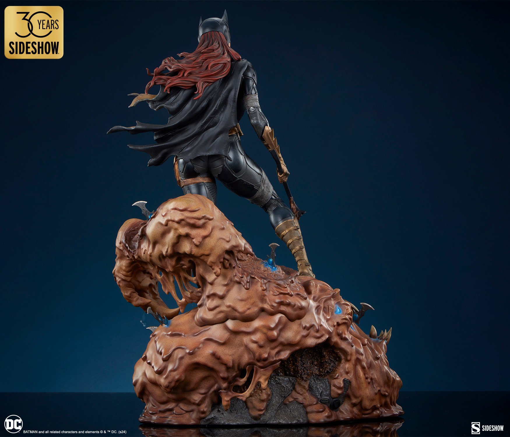 DC Comics Batgirl Premium Format™ Figure  Collector Edition (Prototype Shown) View 10
