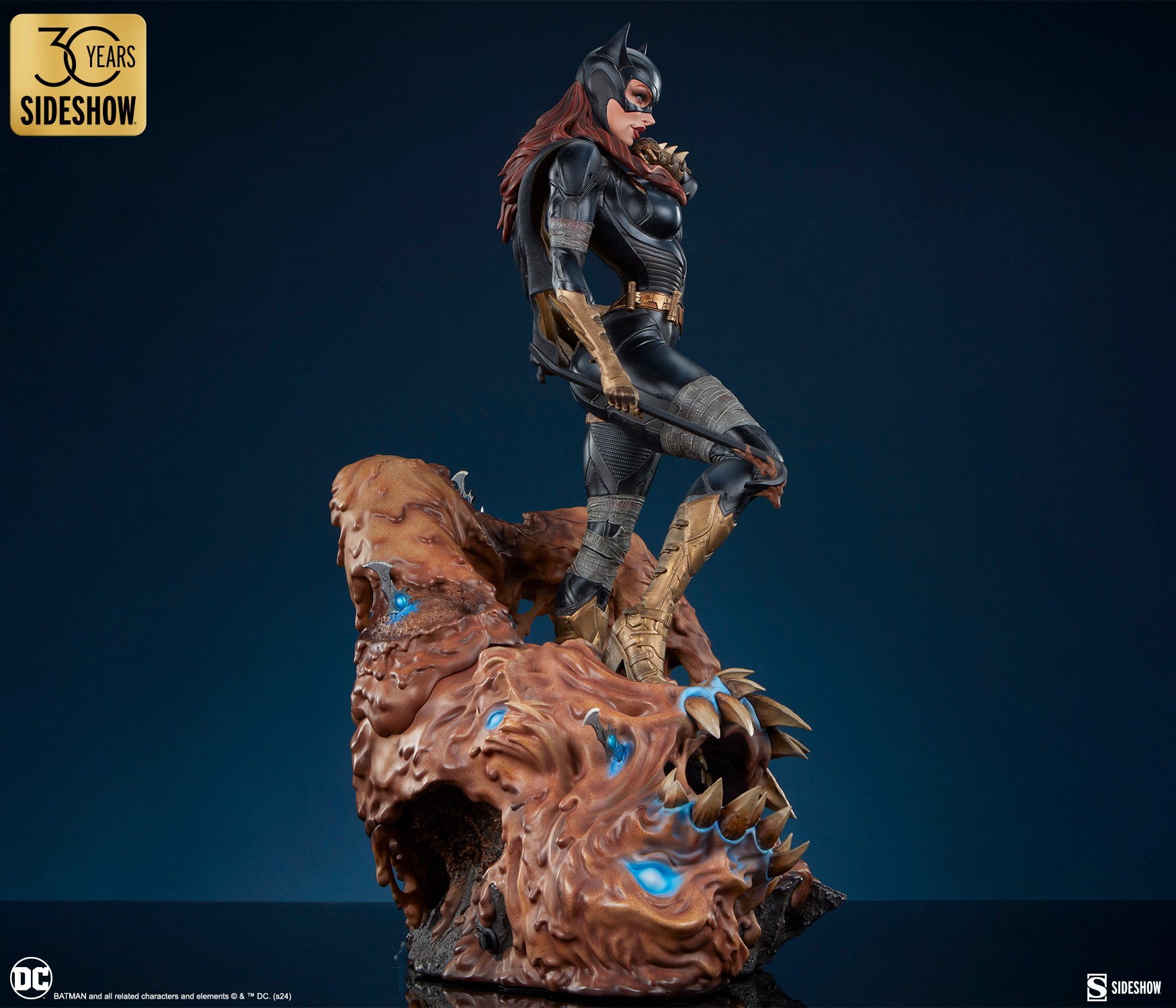 DC Comics Batgirl Premium Format™ Figure  Collector Edition (Prototype Shown) View 11
