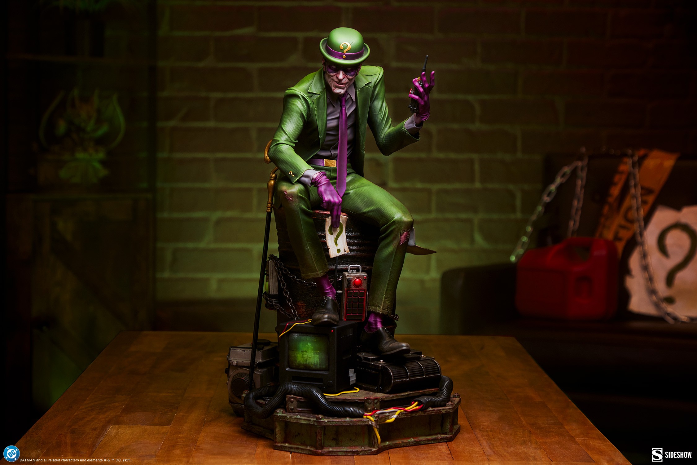 DC Comics Riddler™ Premium Format™ Figure  (Prototype Shown) View 2