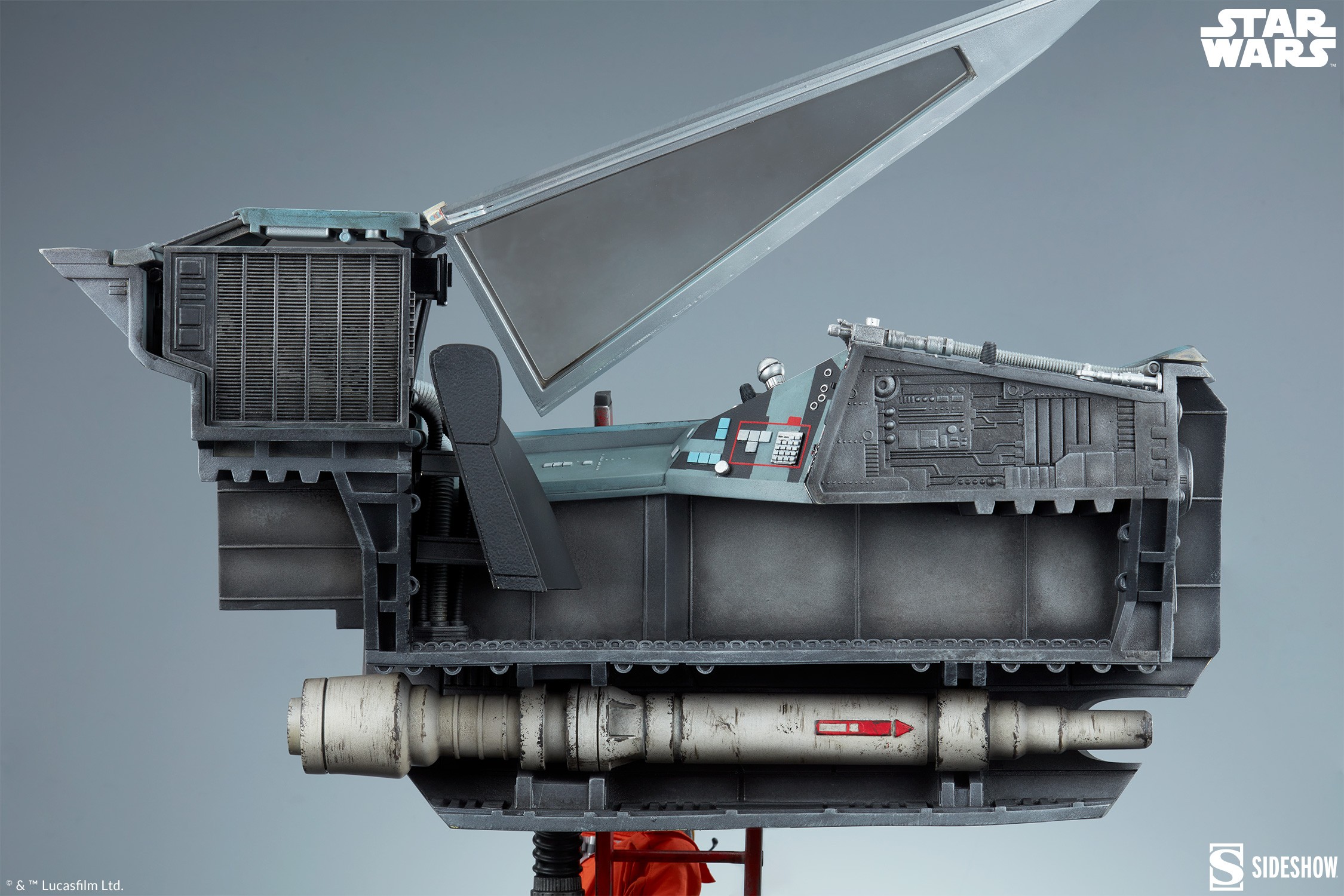 Star Wars Luke Skywalker™ & X-Wing: Red Five, Standing By Premium Format™ Figure  (Prototype Shown) View 13