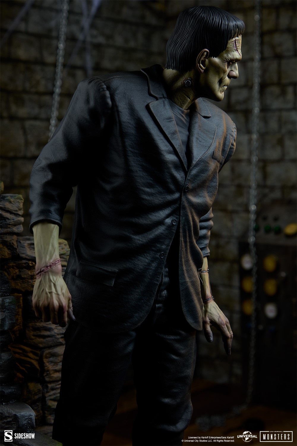 Frankenstein Premium Format™ Figure by Sideshow Collectibles