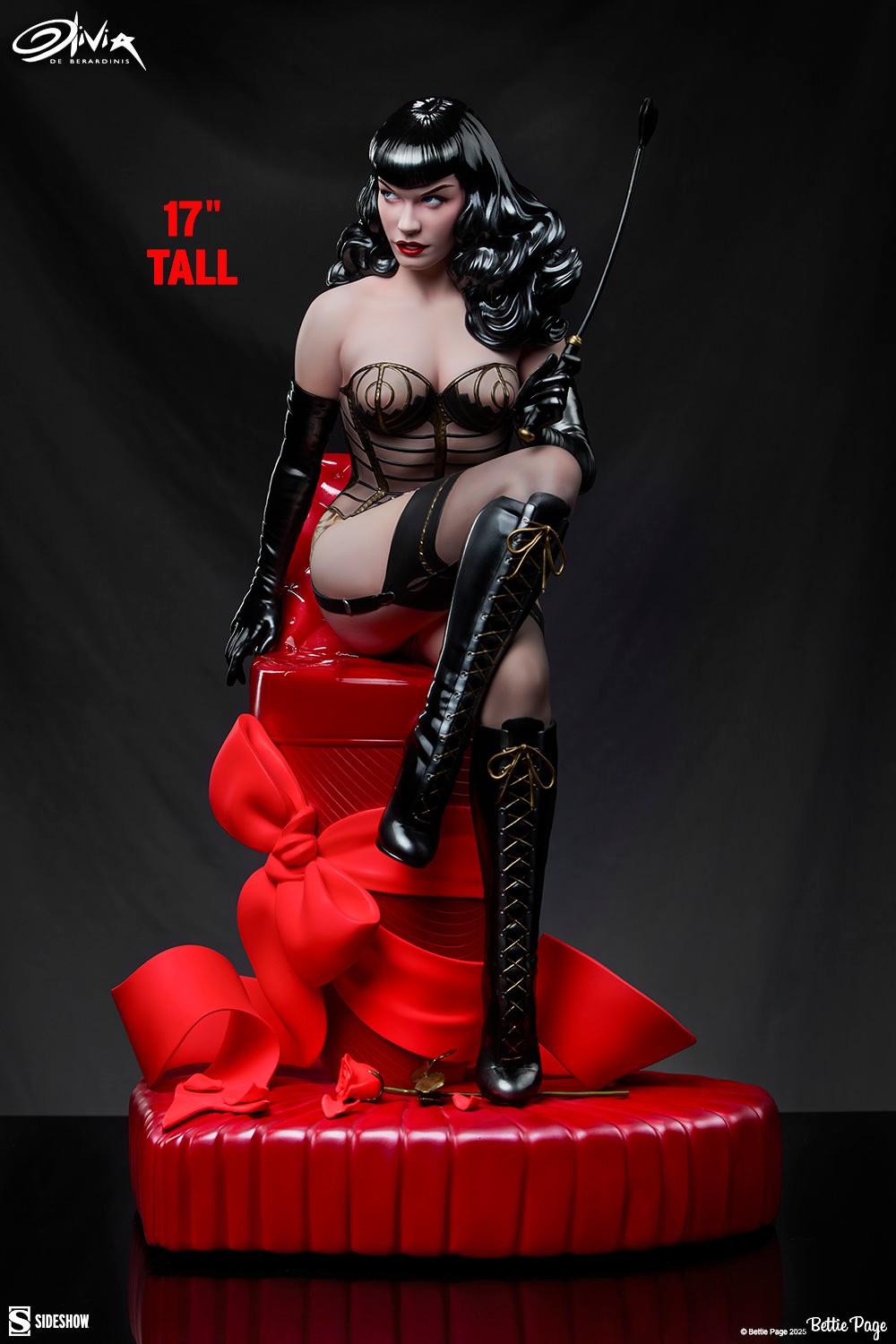 Bettie Page Bettie Page: Love Hurts Statues  View 6