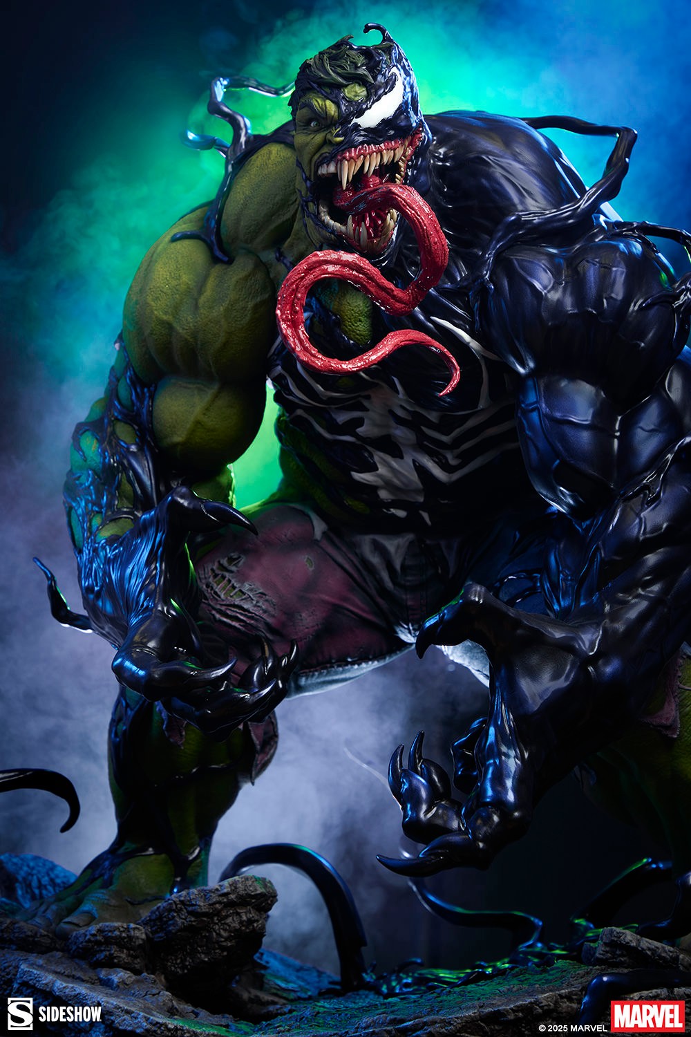 Venomized Hulk Premium Format™ Figure by Sideshow Collectibles