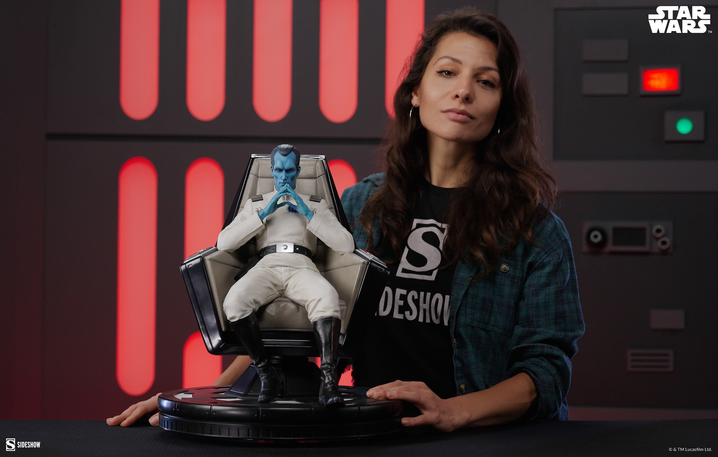 Star Wars Grand Admiral Thrawn™ Premium Format™ Figure  (Prototype Shown) View 1