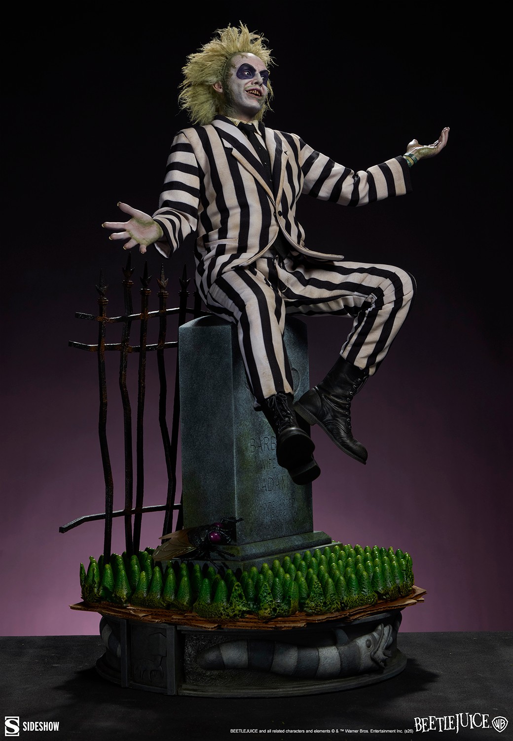 Beetlejuice Beetlejuice Premium Format™ Figure  (Prototype Shown) View 8