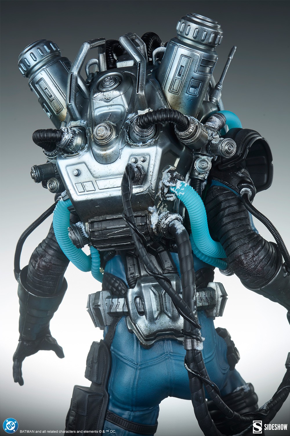 DC Comics Mr. Freeze™ Premium Format™ Figure  (Prototype Shown) View 12