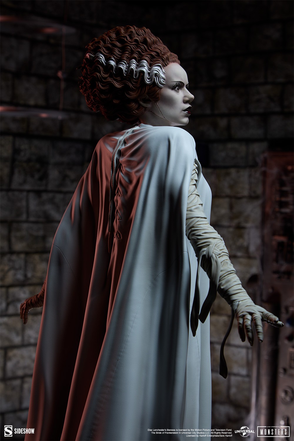 Universal Monsters The Bride of Frankenstein Premium Format™ Figure  Collector Edition (Prototype Shown) View 7