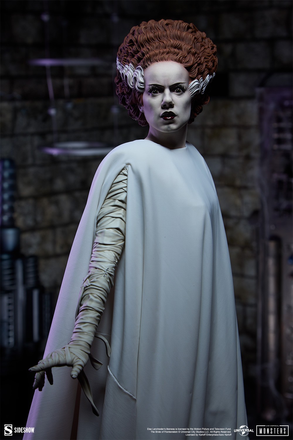 Universal Monsters The Bride of Frankenstein Premium Format™ Figure  (Prototype Shown) View 5