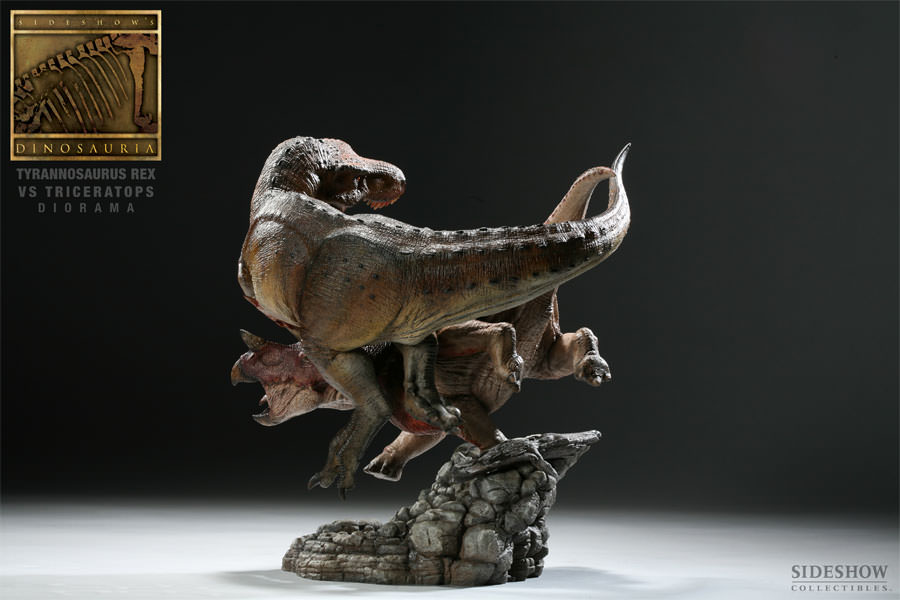Dinosauria Tyrannosaurus Rex VS Triceratops Diorama Polystone Diorama  Collector Edition View 5