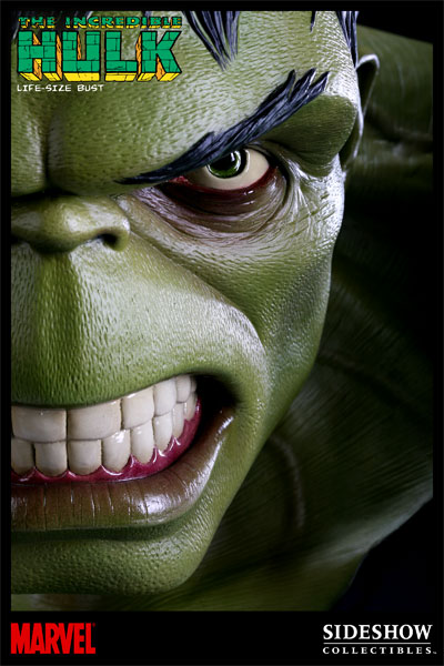 Marvel Hulk Life-Size Bust  View 6