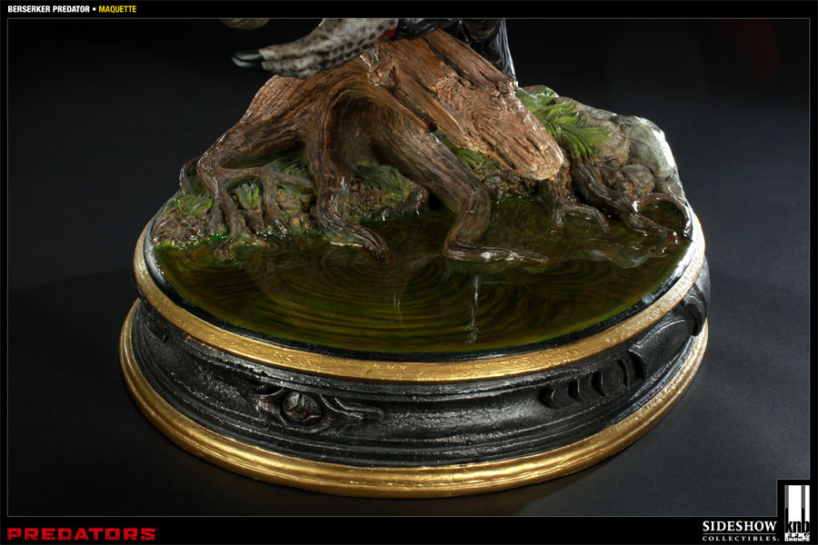 Predator The Berserker Maquette  Collector Edition View 6