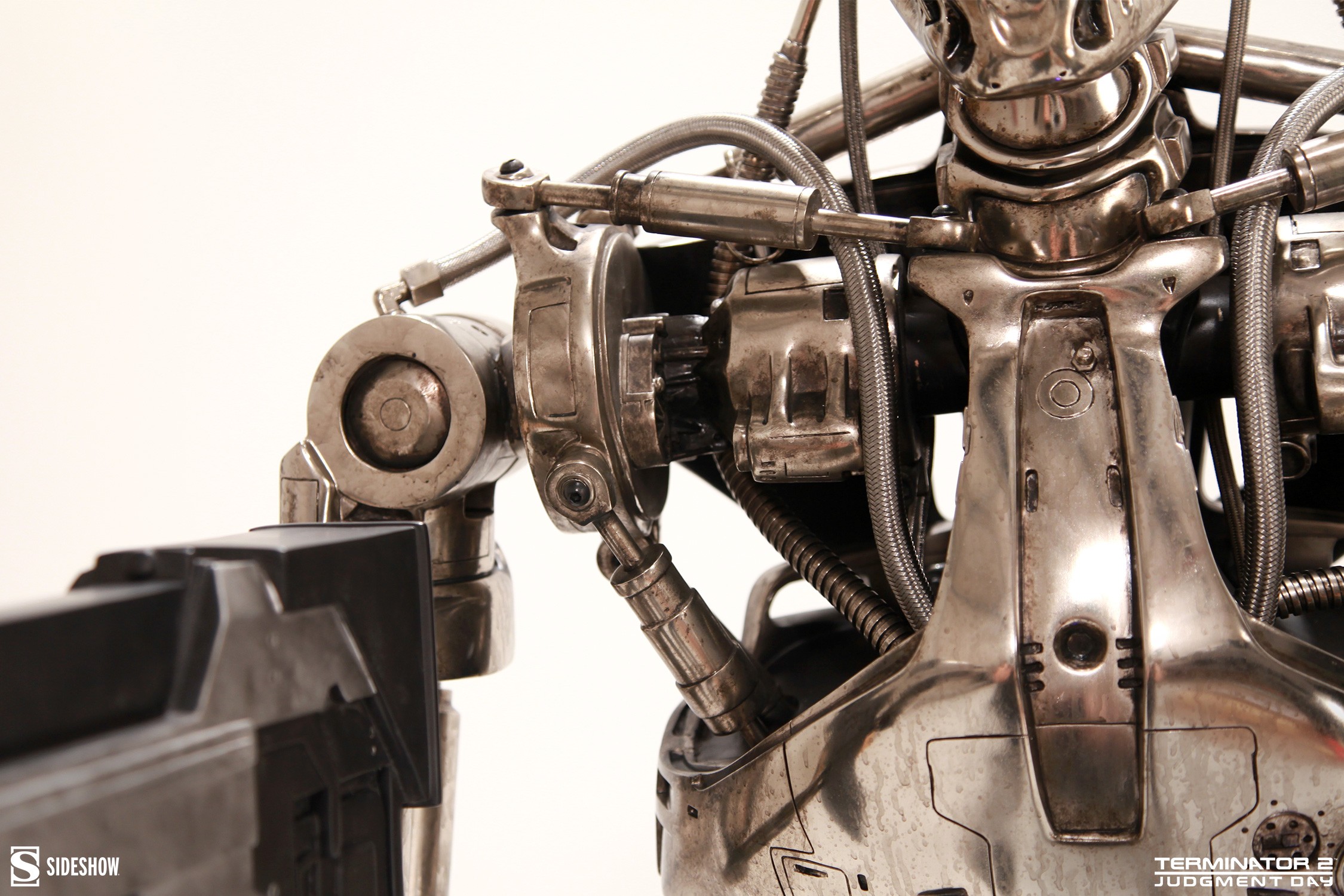 T-800 Endoskeleton View 8