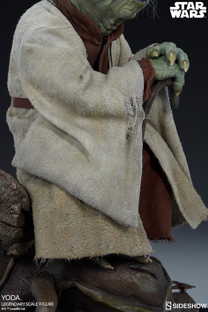 Sideshow yoda legendary scale hotsell