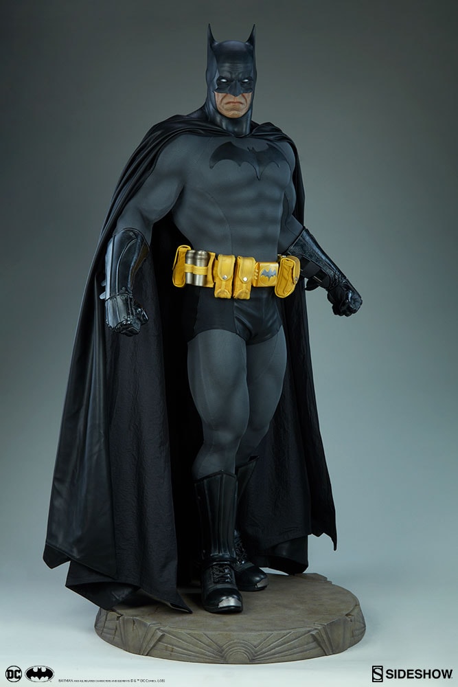 DC Comics Batman Legendary Scale™ Figure  View 8
