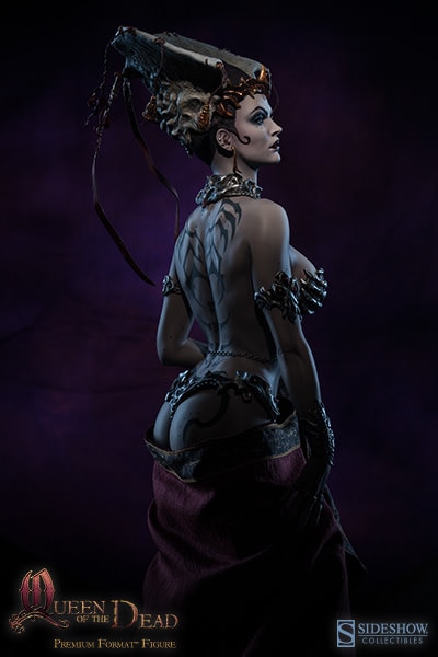 Queen of the Dead View 3