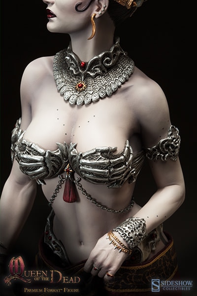 Queen of the Dead View 10