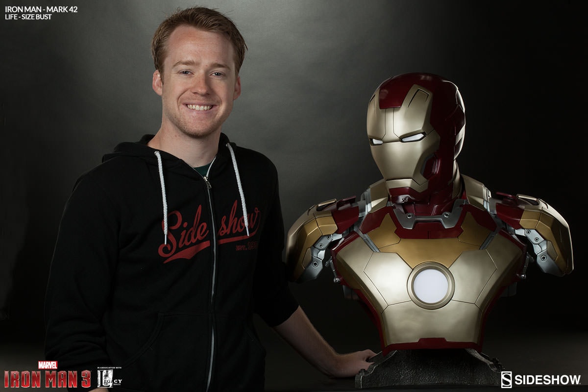 Iron Man Mark 42 by Sideshow Collectibles | Sideshow