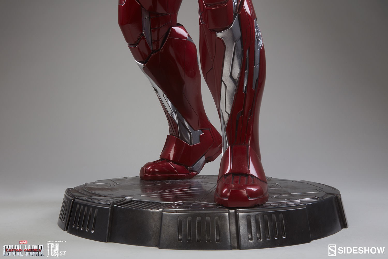 Marvel Iron Man Mark XLVI Legendary Scale™ Figure  (Prototype Shown) View 12