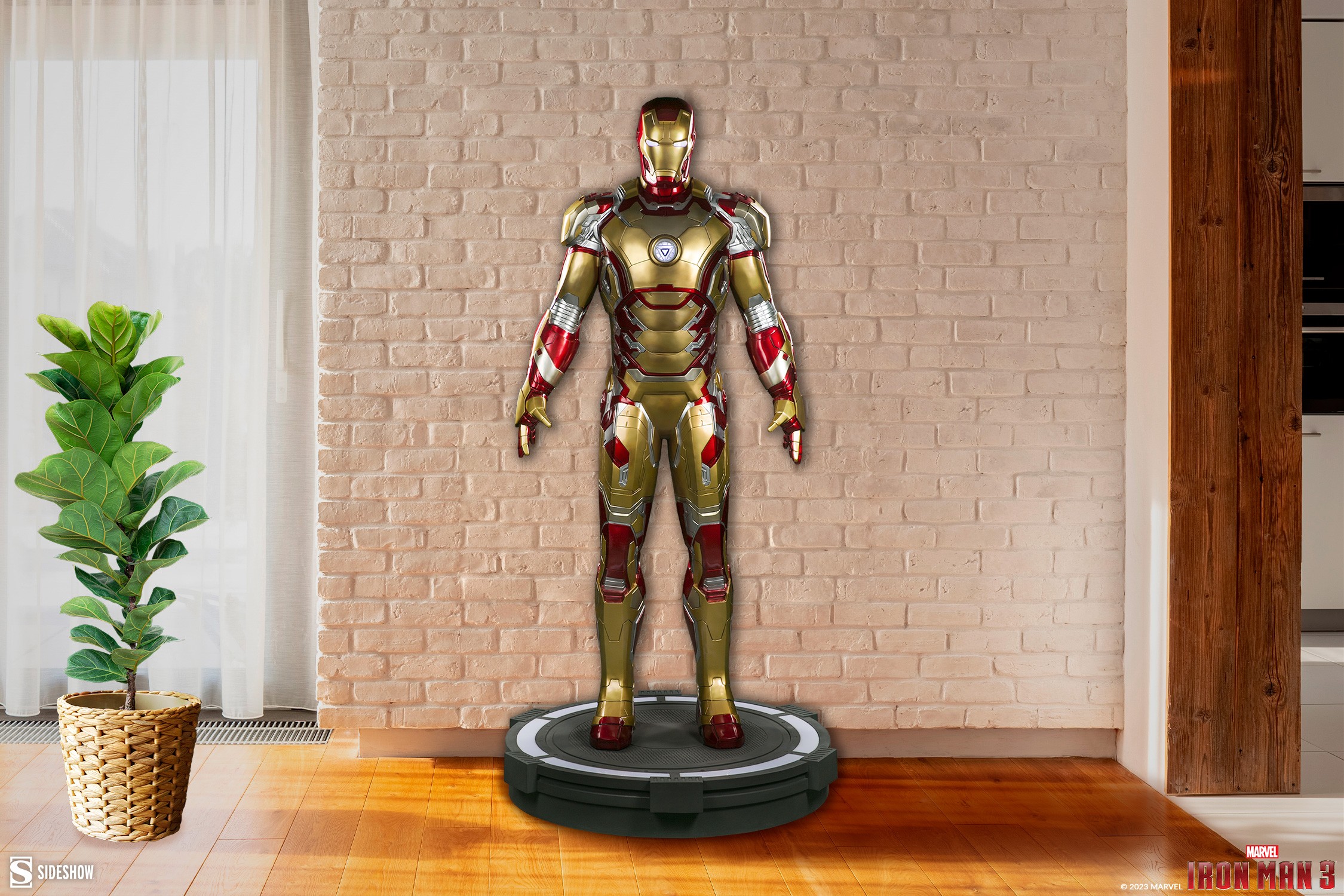 Marvel Iron Man Mark 42 Life-Size Figure by Sideshow Collect