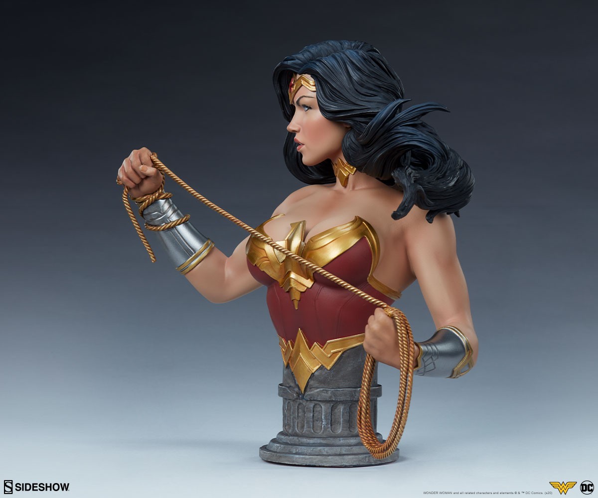 Wonder Woman Bust by Sideshow Collectibles | Sideshow