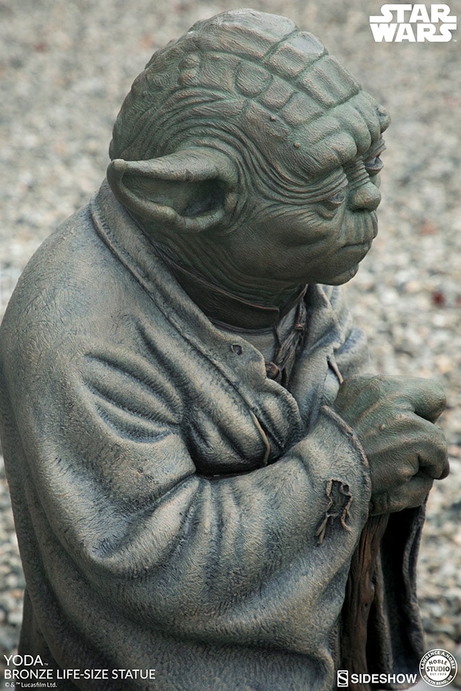 Yoda statue life size outlet
