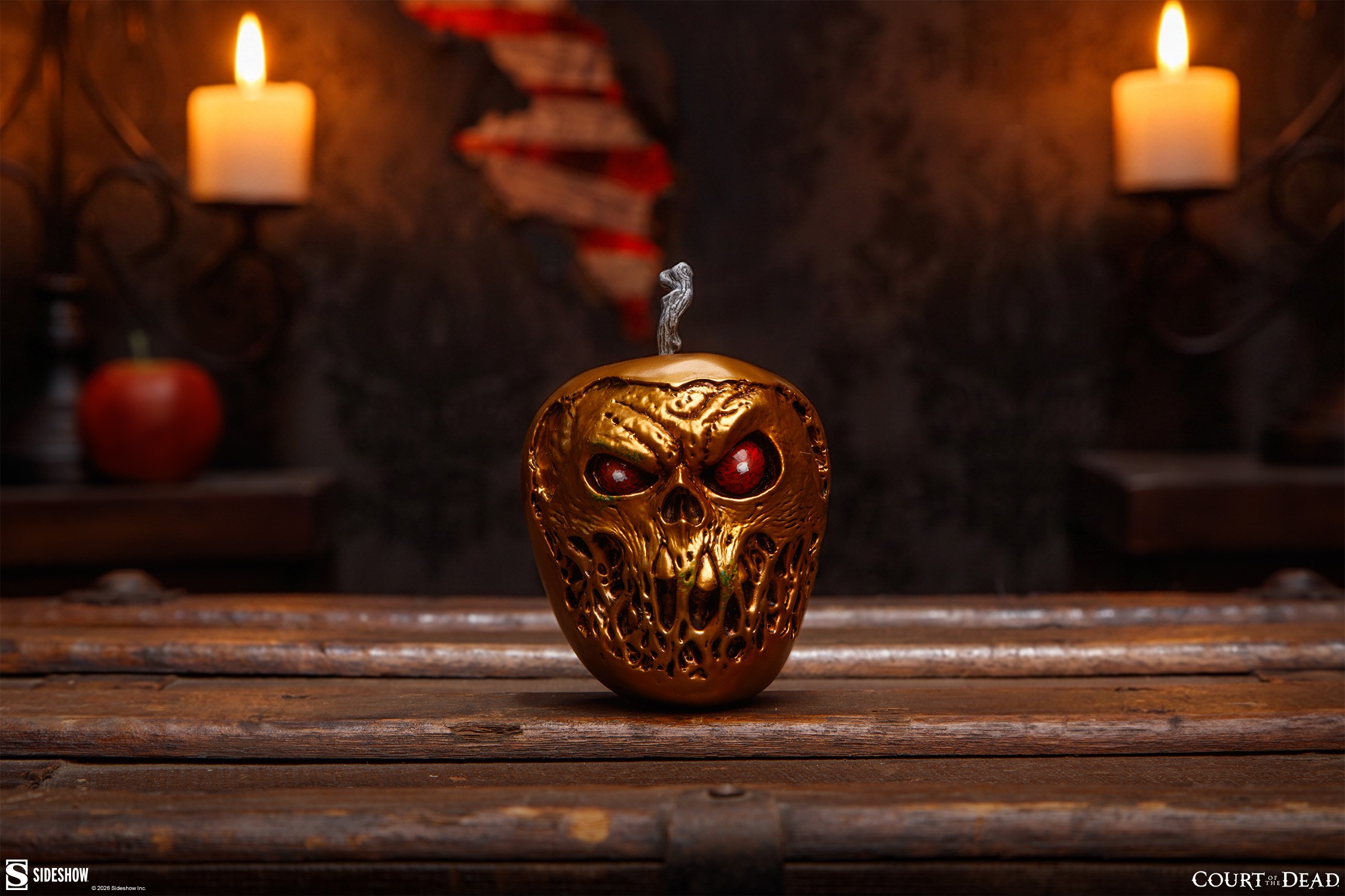 Court of the Dead Court of the Dead Skull Apple (Gold Variant) Replica  View 1