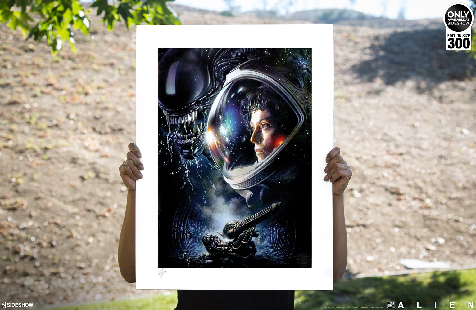 Alien 1979 Fine Art Print by Tsuneo Sanda | Sideshow Collectibles