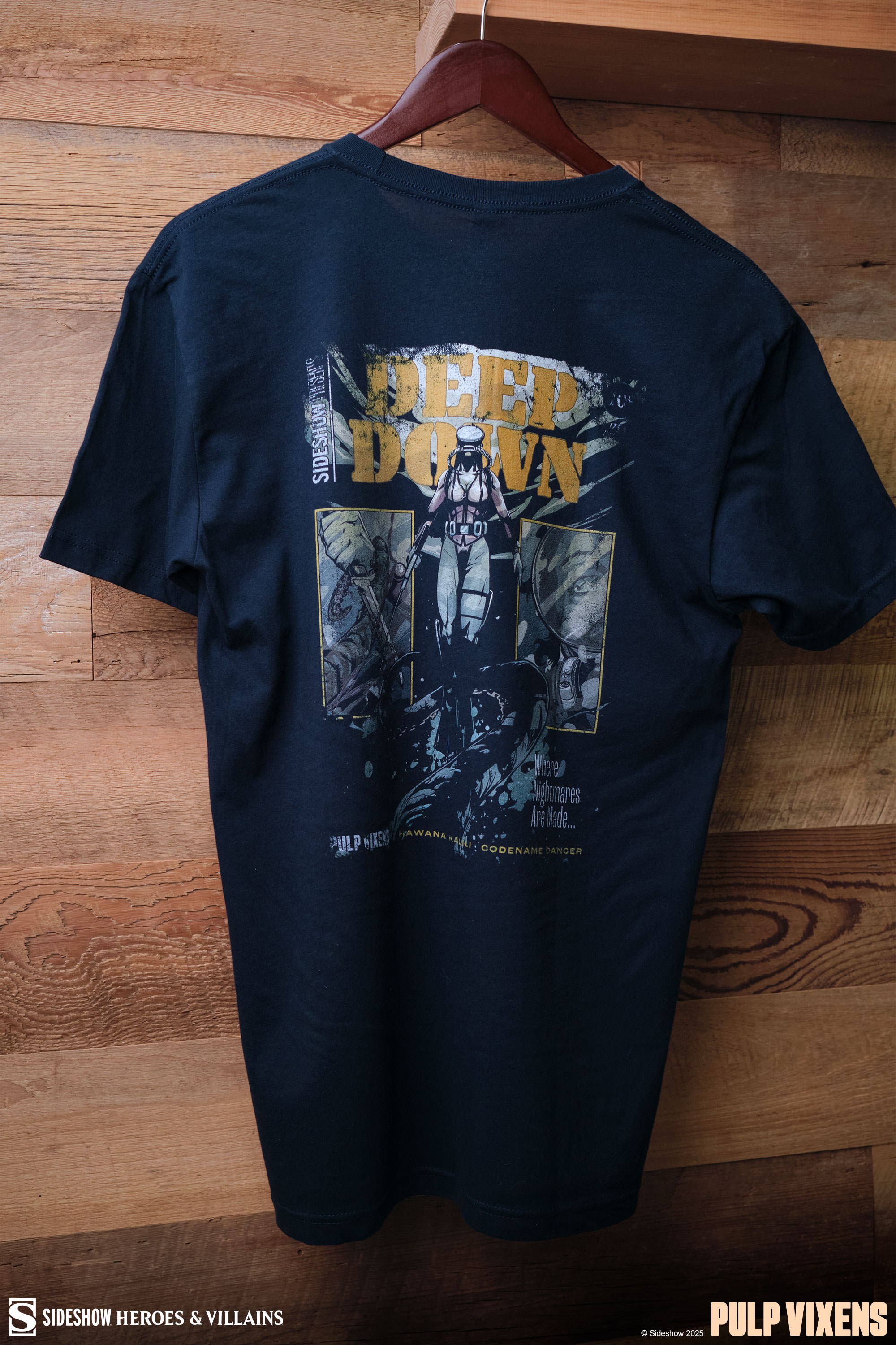 Sideshow Originals Pulp Vixens: Deep Down T-Shirt (Navy) Apparel  (Prototype Shown) View 2